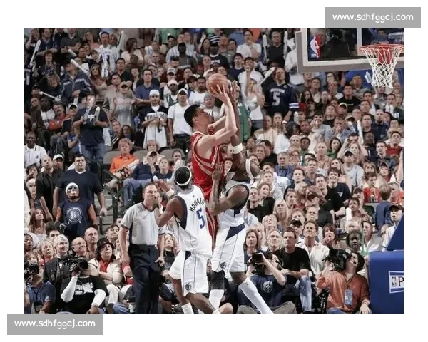 2005年NBA季后赛火箭对小牛的逆转鏖战与麦迪时刻经典回顾 2005年NBA季后赛火箭对小牛的逆转鏖战与麦迪时刻经典回顾