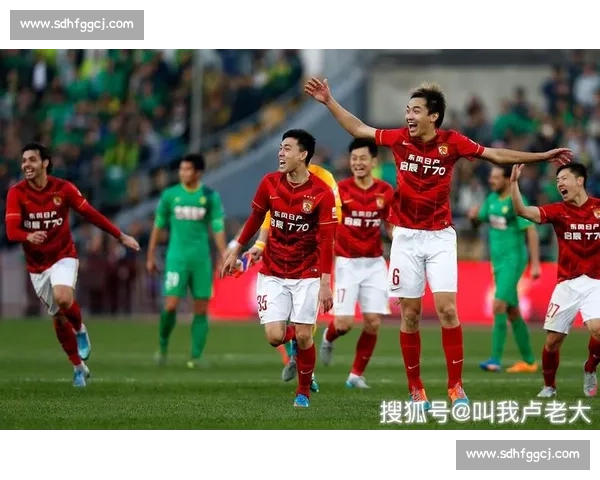 上海北京与广州恒大经典对决比赛录像全景回顾与战术解析 上海北京与广州恒大经典对决比赛录像全景回顾与战术解析